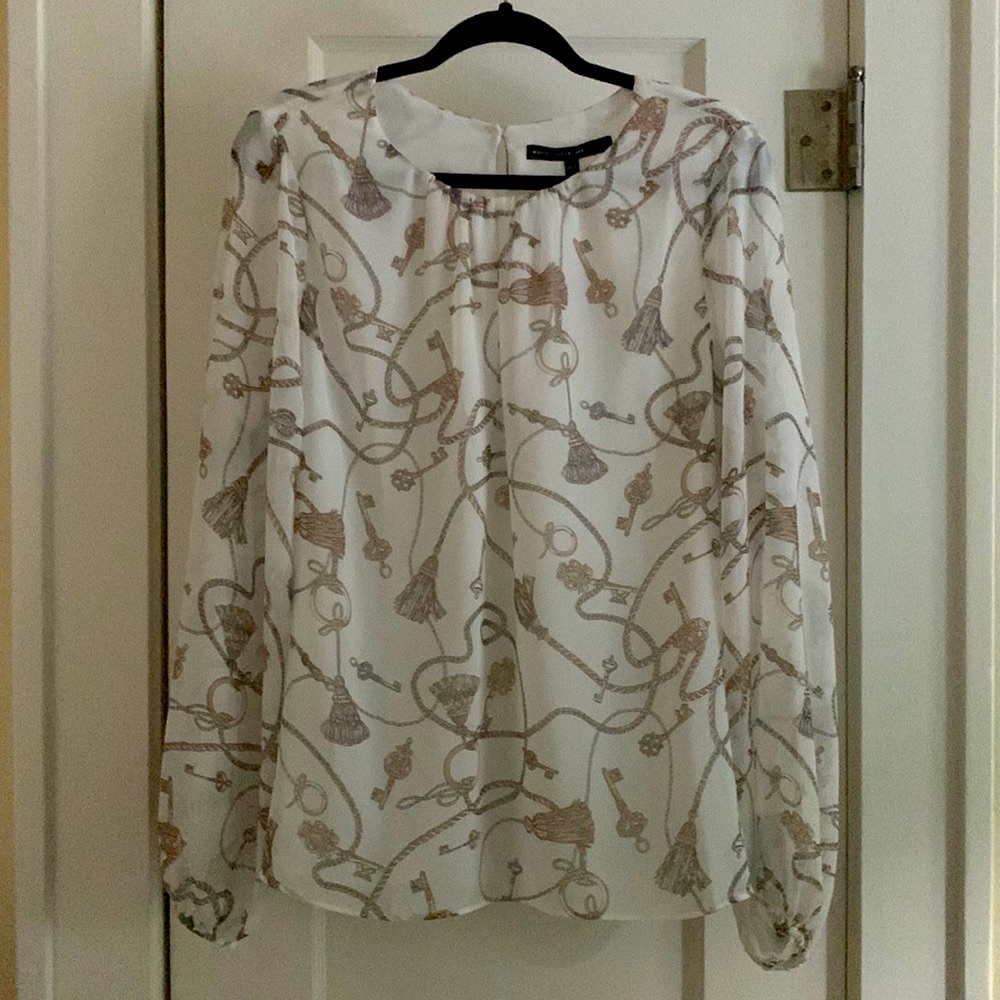 WHBM NWT Blouse, Key & Tassel print, Lined Bodice, Button at neckline, Long Slv